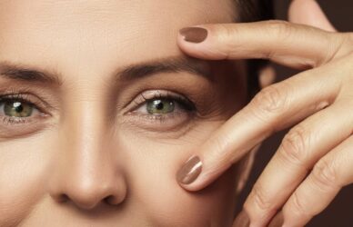 – Docteur Bernard Hayot How can I tighten the skin under my eyes?