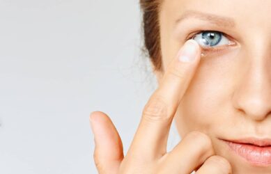 – Docteur Bernard Hayot Can I continue to wear my corrective lenses after blepharoplasty?