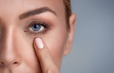 – Docteur Bernard Hayot Is blepharoplasty reversible?